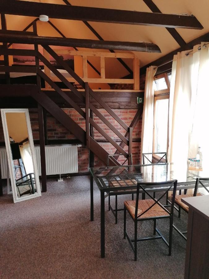 Pension Riverside In Leverkusen Hitdorf Am Rhein - Zentral An Der A1 Und 59 Dış mekan fotoğraf