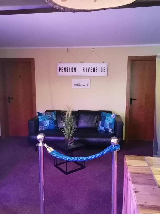 Pension Riverside In Leverkusen Hitdorf Am Rhein - Zentral An Der A1 Und 59 Dış mekan fotoğraf